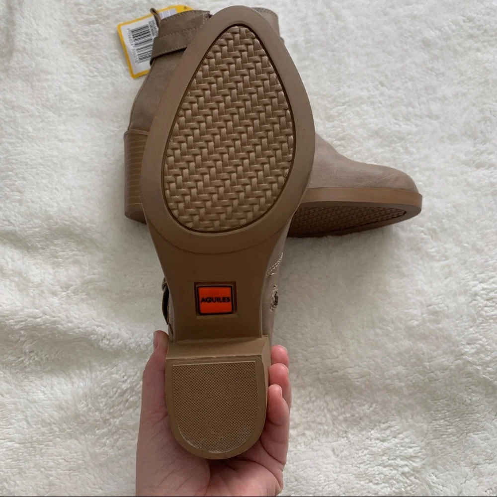 *NWT* AQUILES beautiful imported boots from Colombia